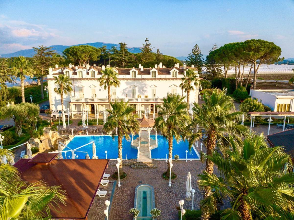 Resort Villa Antica 이볼리 외부 사진